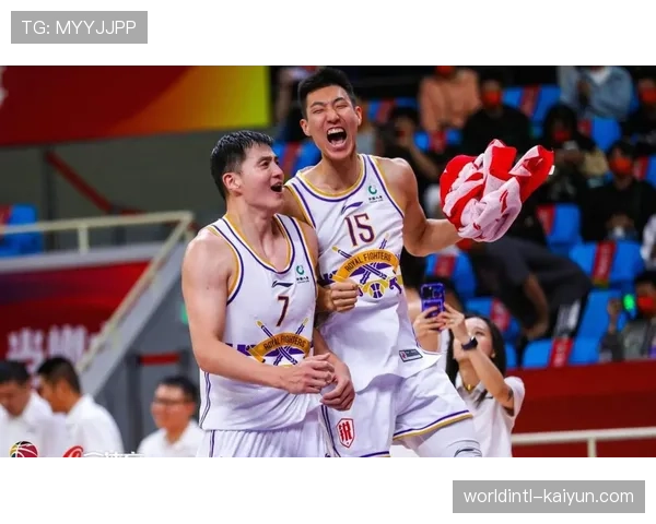 北控豪斯6篮板展现拼抢积极性，后卫篮板保护能力突出